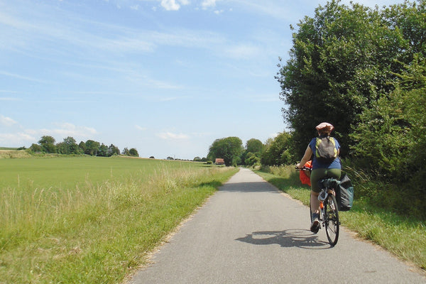 Cycling to Paris on L'Avenue Verte